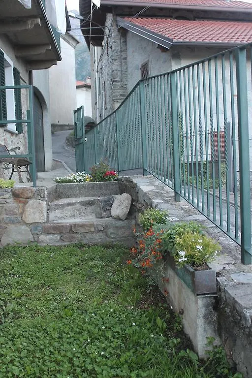 La Casa Delle Grigne Villa Mandello del Lario 0*,  Italië